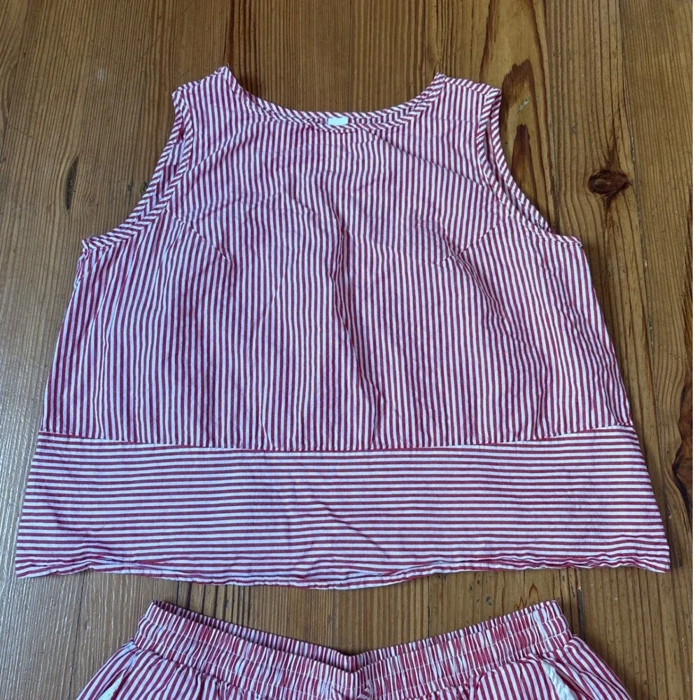 Exlura Shorts Set Women Red White Striped Sleeveless Crop Top Boho SIZE Medium